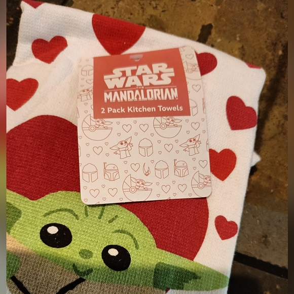 ❣️Disney Star Wars Grogu Baby Yoda 2-pack Valentine's Day kitchen towels - Picture 5 of 6
